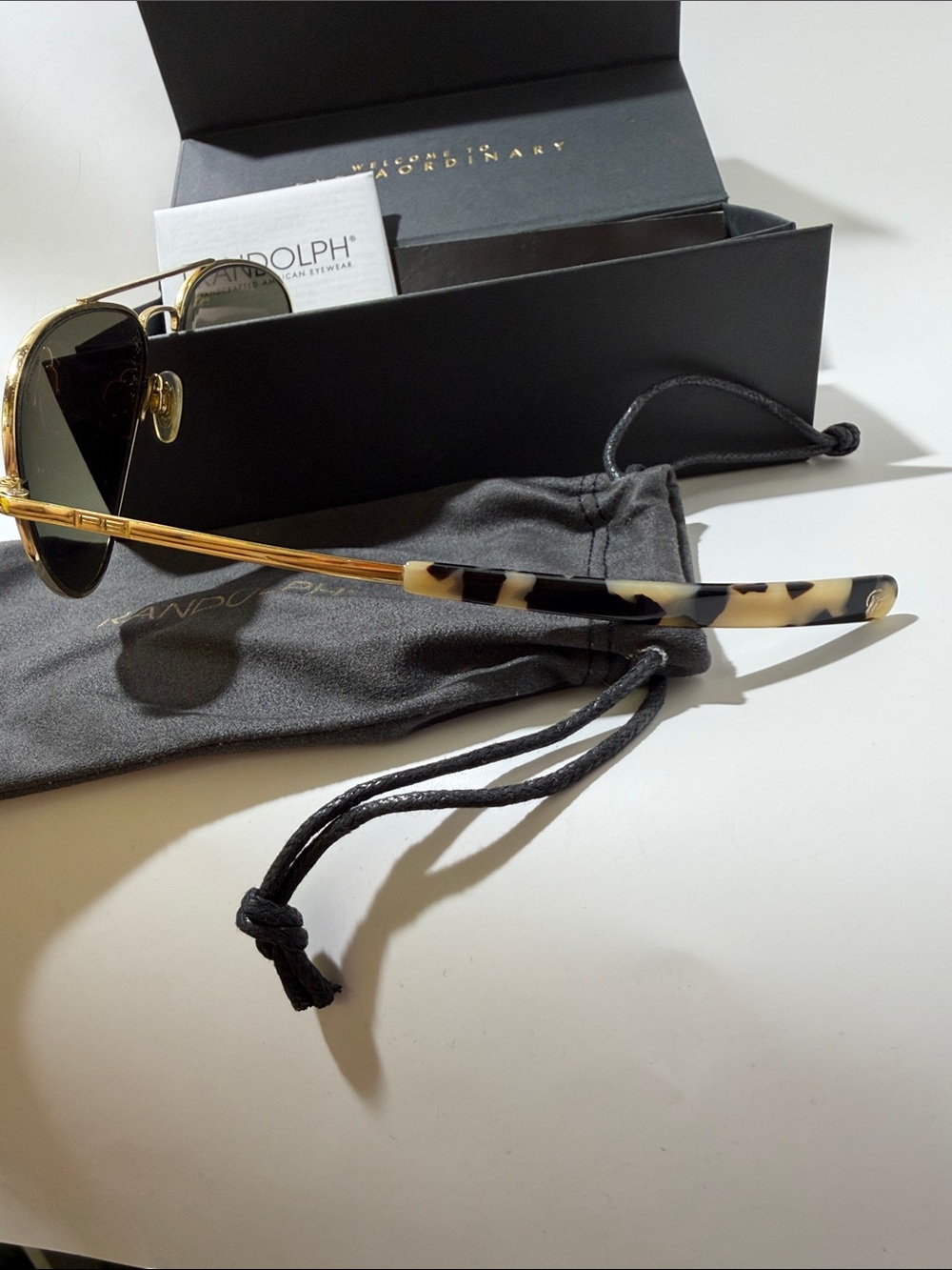 Men’s Gold Frame Blue Lens Aviator Sunglasses - Picture 3 of 5